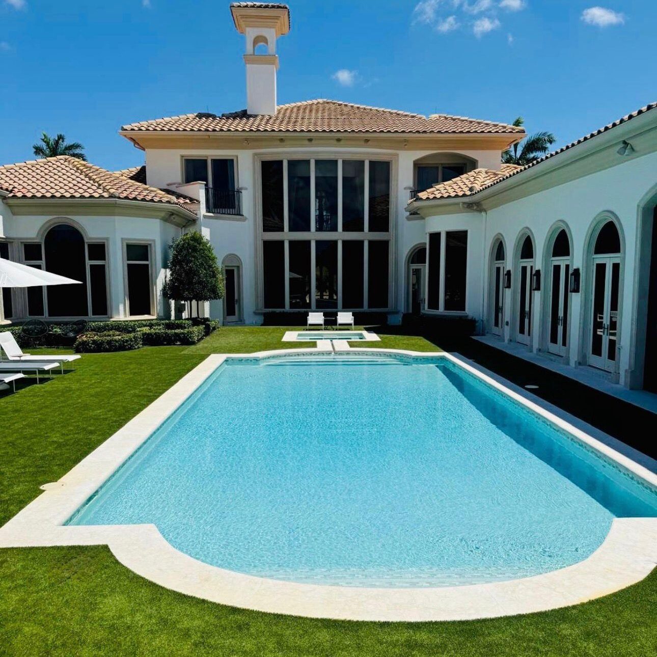 WhatsApp Image 2025-12-04 at 15.51.53